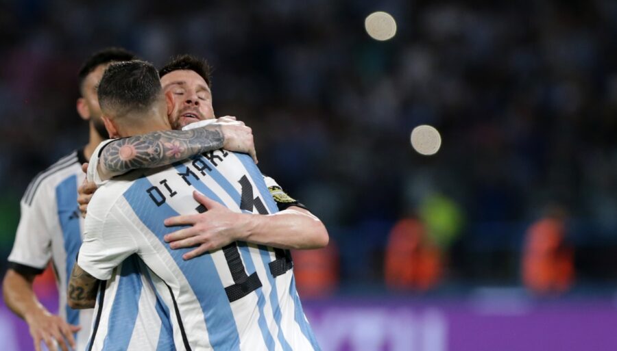 Argentina exagerada, Messi alcanza los 102 goles