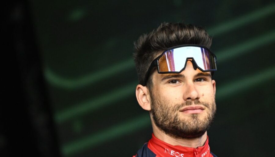 Filippo Ganna tranquiliza a todo el mundo tras una aparatosa caída