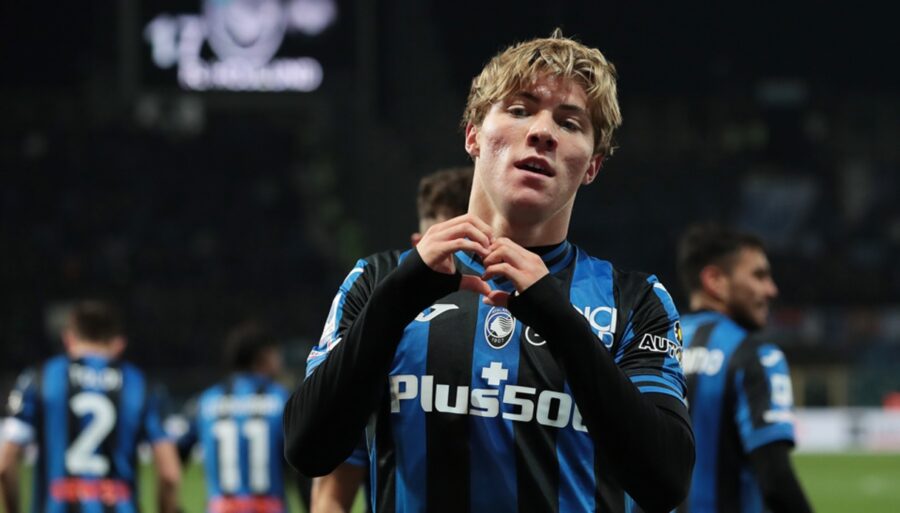 Hojlund entra y noquea al Empoli