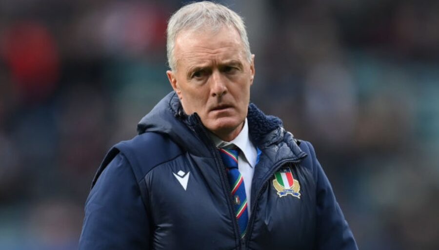 Kieran Crowley anuncia un cambio ante Gales