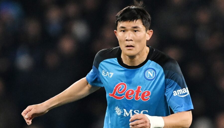 Ansiedad Nápoles, Kim Min-jae disputado por los dos grandes de Manchester