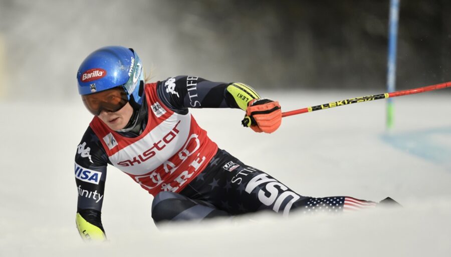 Are, Shiffrin tiene un comienzo dominante. Brignone cuarto, Bassino y Goggia detrás.