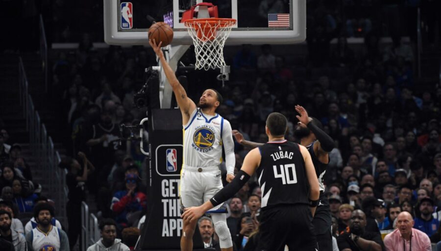 NBA, los 50 de Curry no bastan: los Warriors noquean a los Clippers