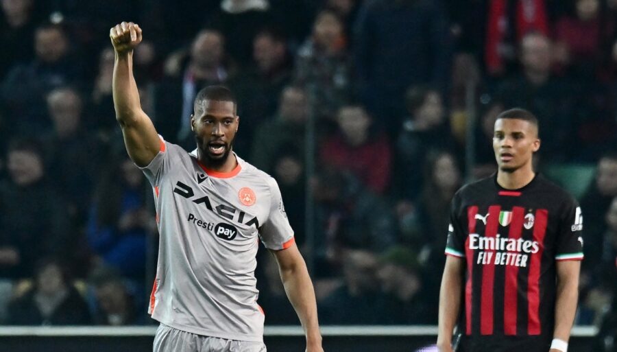 Un Ibrahimovic de récord no basta, el AC Milan se hunde en Udine