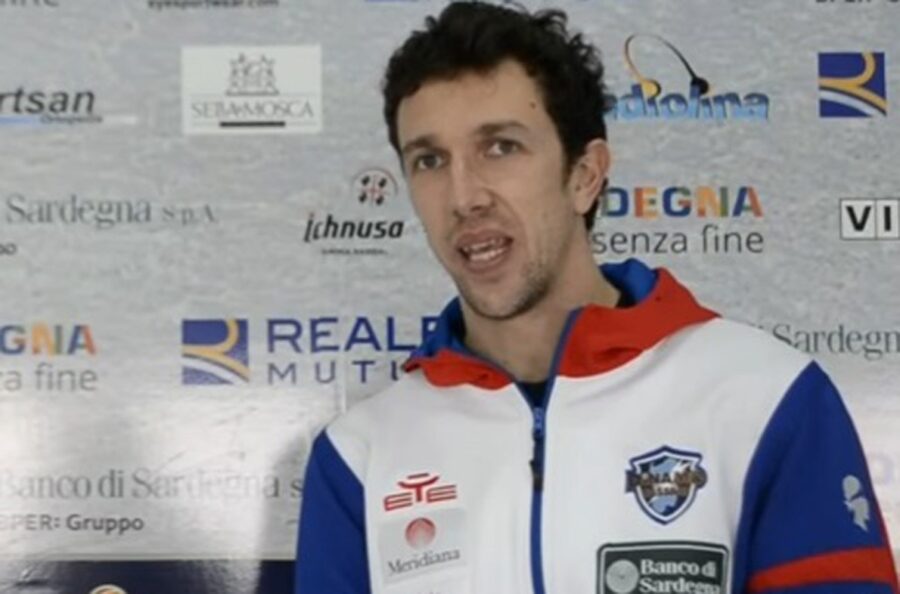 Dinamo Sassari, Jack Devecchi anuncia su retirada: «Pero me quedo aquí