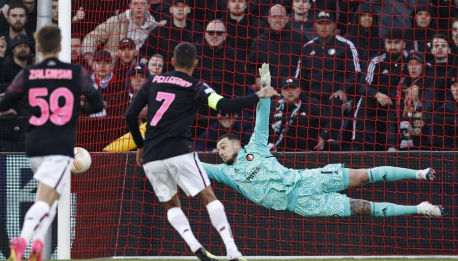 La Roma, una noche para olvidar en Holanda: el Feyenoord gana 1-0