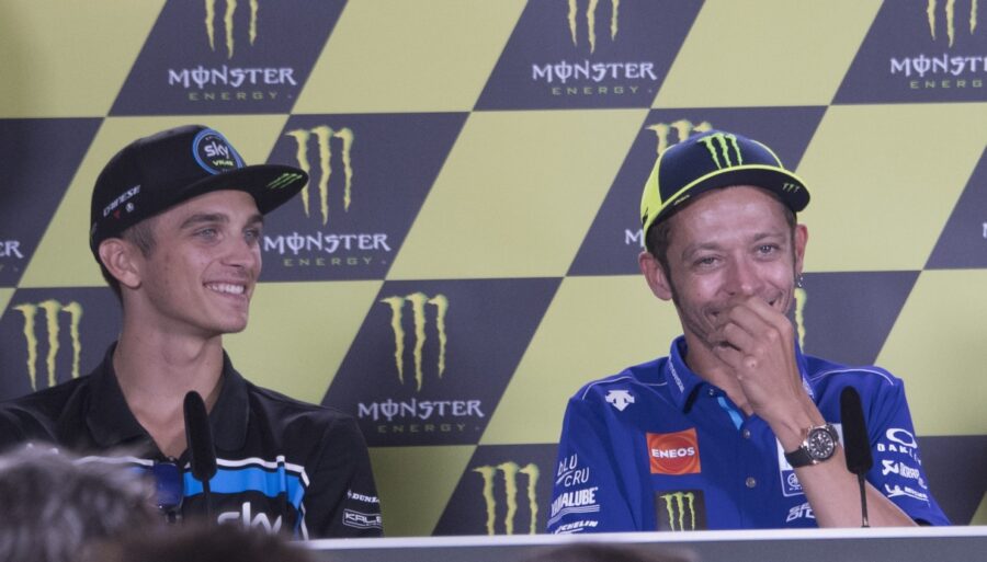 Luca Marini y la historia de Valentino Rossi: «Hago preguntas…