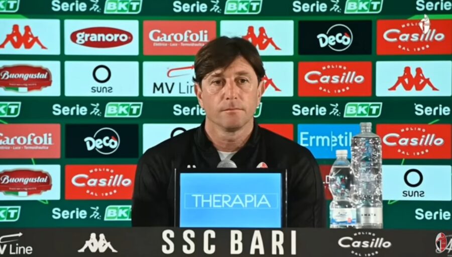 Bari, Michele Mignani presiona al Génova