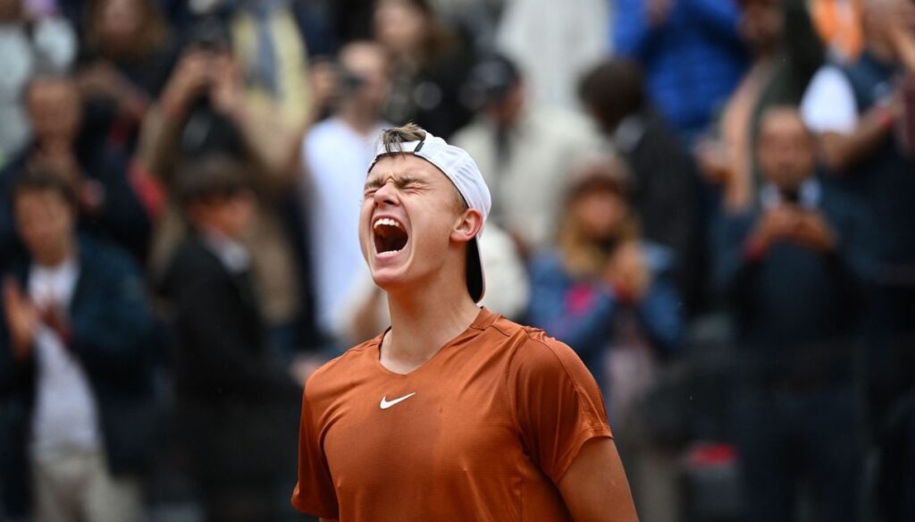 Holger Rune Crying Internazionali d'Italia: Holger Rune en la final, venciendo a Casper ...