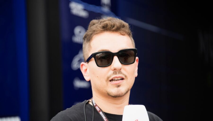 Jorge Lorenzo no olvida los abucheos de Valencia