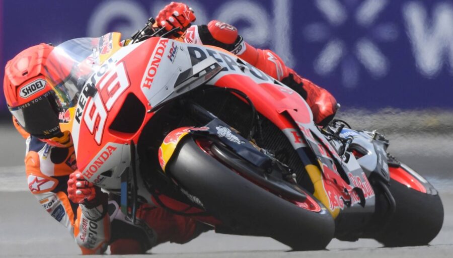 Marc Márquez resta importancia al contacto con Pecco Bagnaia