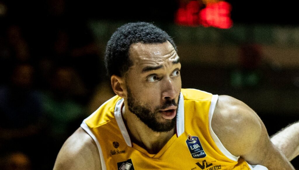 Kwan Cheatham regresa a Italia - Sportal.es
