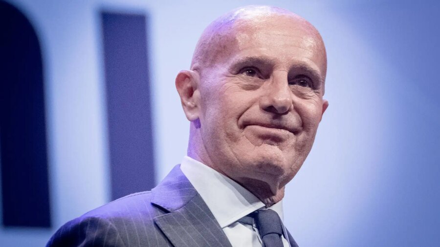 Arrigo Sacchi lanza al Nápoles hacia otro Scudetto