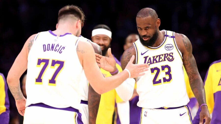 NBA Play-offs: Doncic y James superlativos, los Lakers ganan el segundo partido