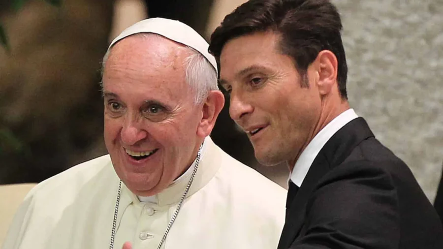 Javier Zanetti no olvida la pasión del Papa Francisco por el fútbol