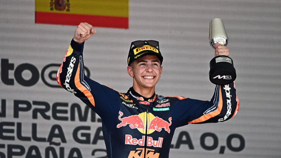 José Antonio Rueda triunfa en Jerez y vuelve a ser líder del mundial