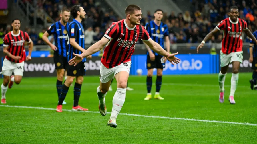 Luka Jovic mete al AC Milan en la final, el Inter se despide del Triplete