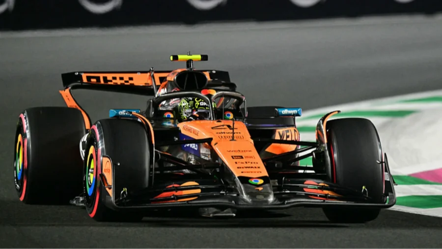 Doblete de McLaren en la FP2 en Jeddah, Leclerc cuarto. Tarde para Hamilton