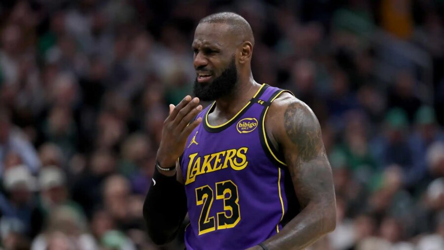 Los Angeles Lakers siguen en descenso, LeBron James a un paso de la eliminación