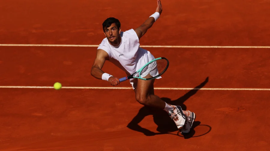 Madrid, Lorenzo Musetti pasa a octavos: Stefanos Tsitsipas vuelve a caer