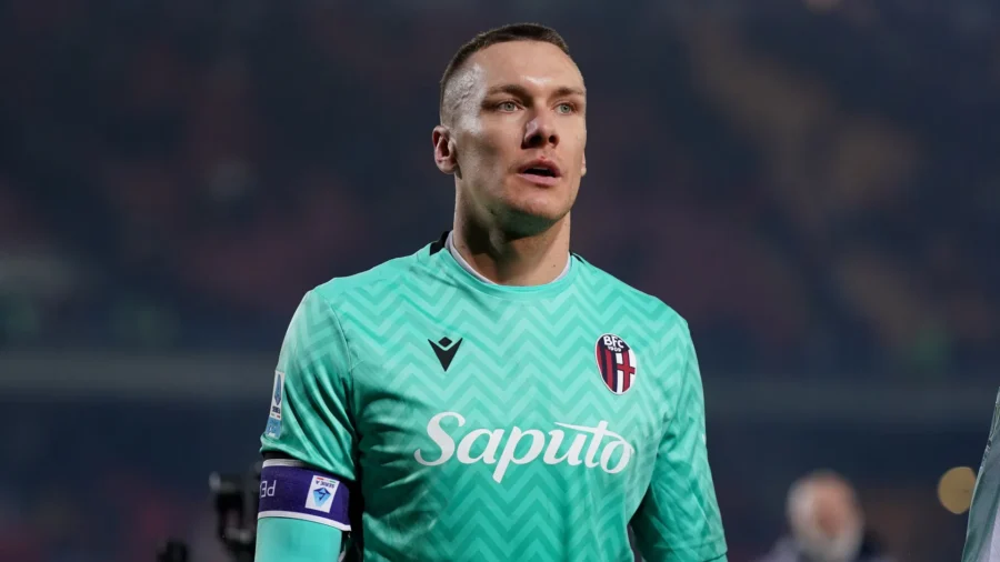 Lukasz Skorupski y el Bolonia, juntos una temporada más