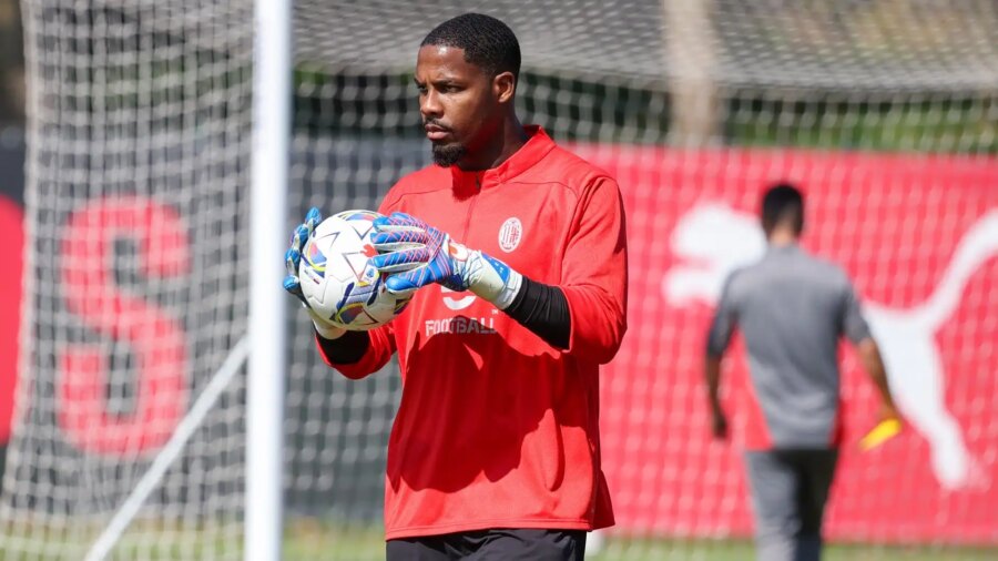 AC Milan: nueva y última oferta para la renovación de Maignan