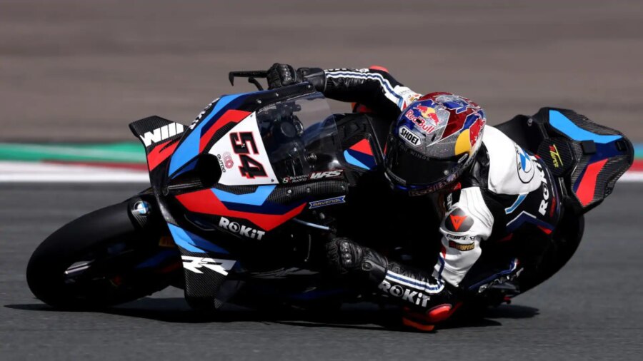Toprak Razgatlioglu gana la Superpole, Nicolò Bulega se retira