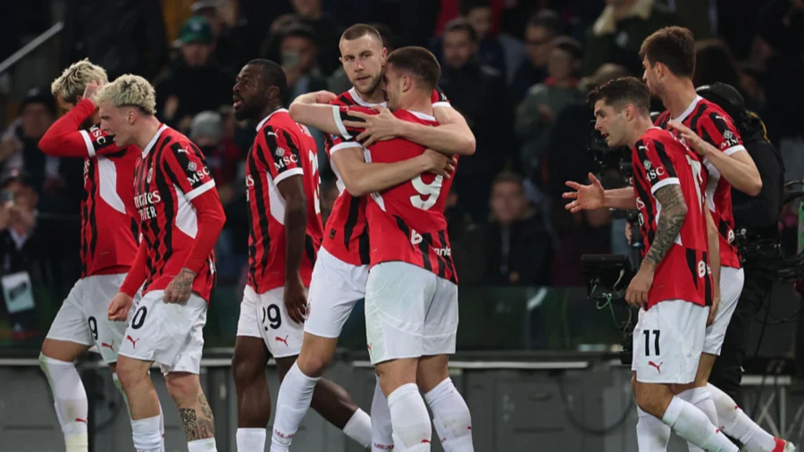 El AC Milan patea el póquer con el Udinese y se relanza a Europa