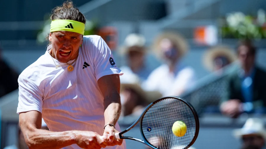 Alexander Zverev no da opciones a Arthur Fils y se une a Lorenzo Musetti en cuartos de Roma