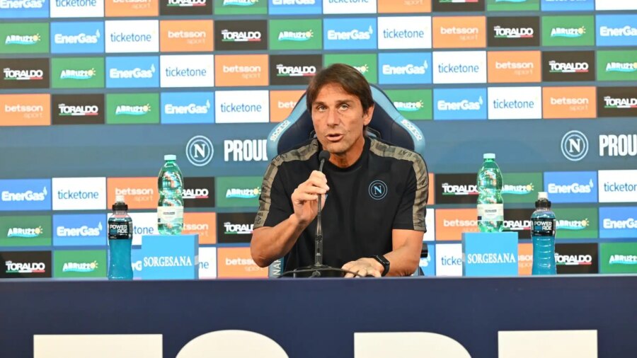 Nápoles en Parma por el Scudetto, Antonio Conte: "Gran responsabilidad"