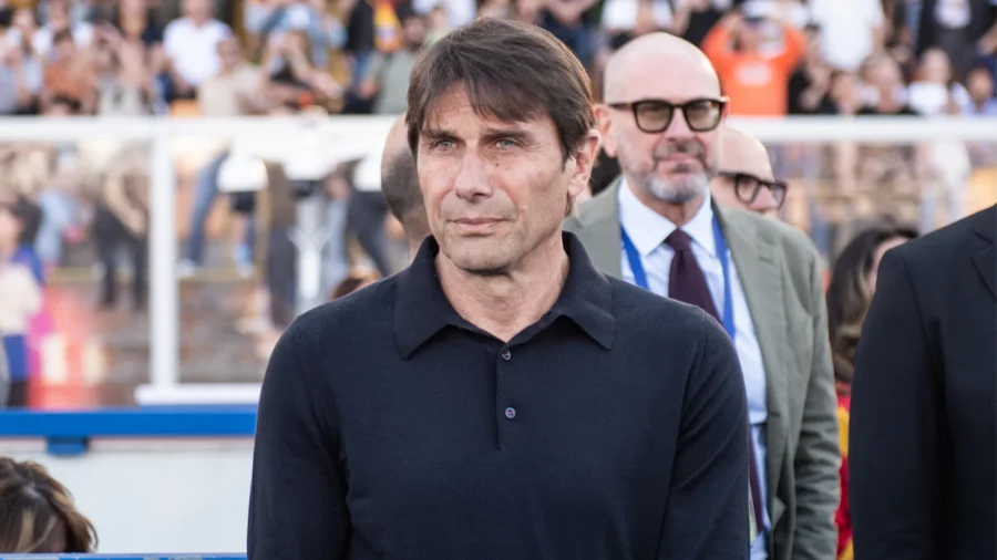 Antonio Conte revela por qué decidió quedarse en el Nápoles