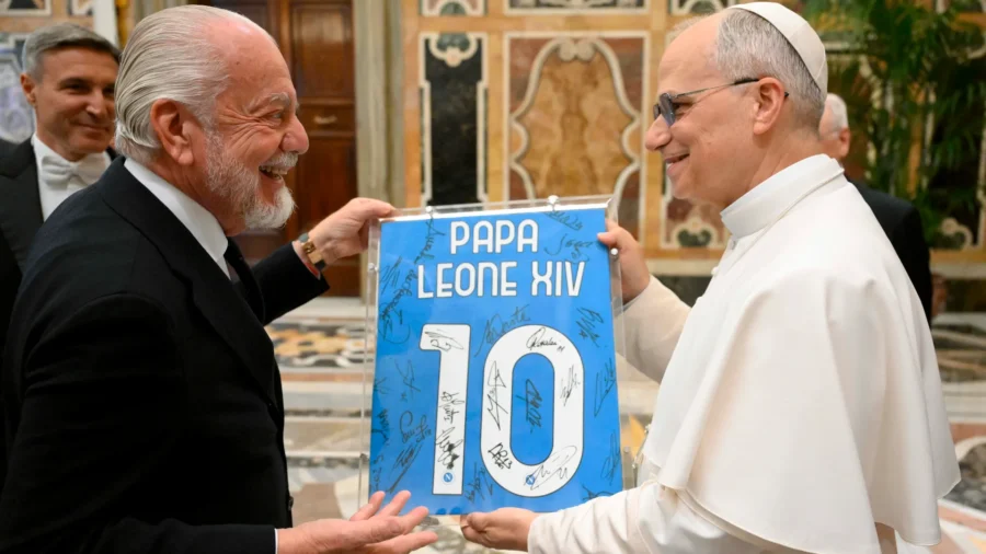 Napoli acude al Papa León XIV, que le recibe con una broma