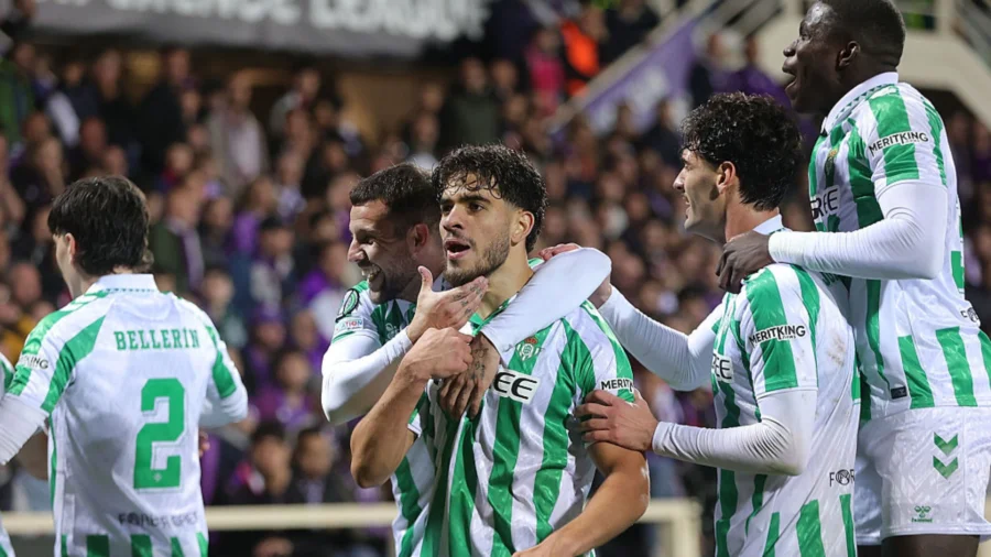 Prórroga fatídica para la Fiorentina, Betis Sevilla pasa a la final de conferencia