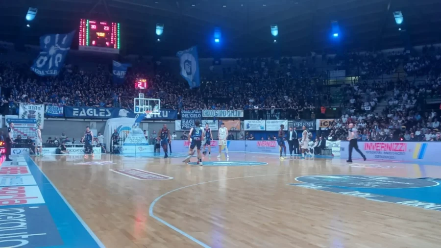Un segundo cuarto devastador y Cantù vuelve a vencer al Rieti