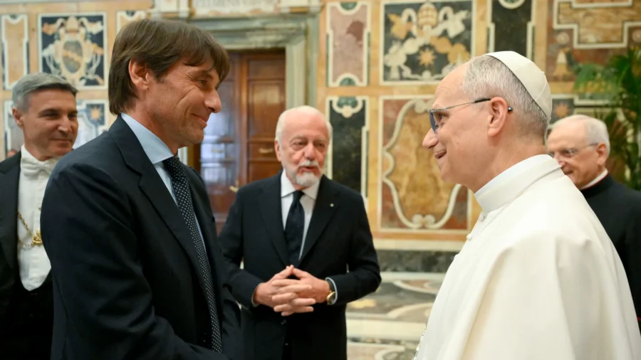 Inconvenientes para el Nápoles tras la visita al Papa