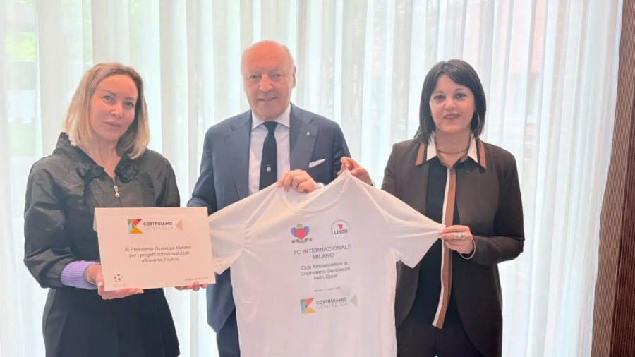 El Inter de Milán recibe el Premio Building Kindness in Sport