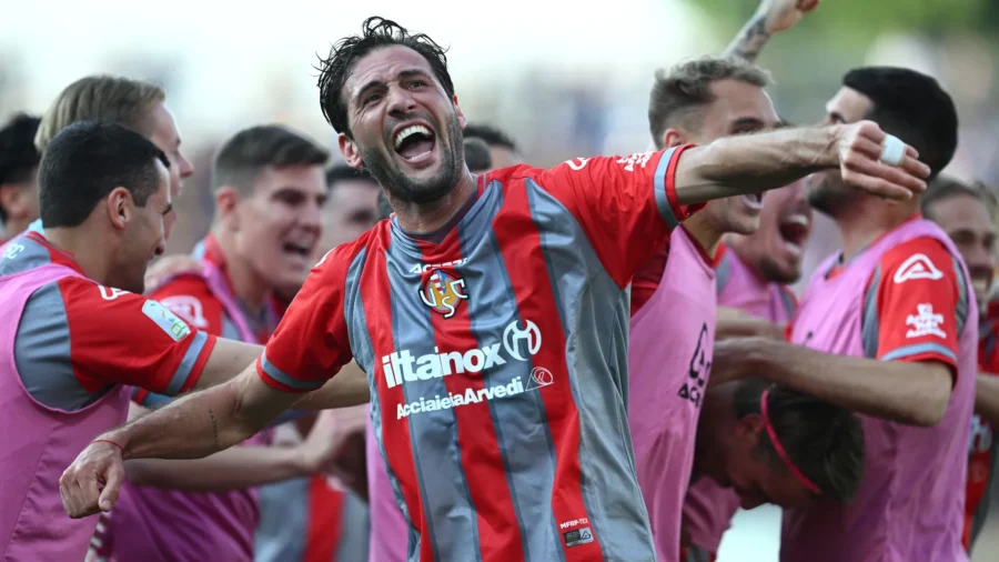 Playoff Serie B: arrollada Juve Stabia, Cremonese en la final