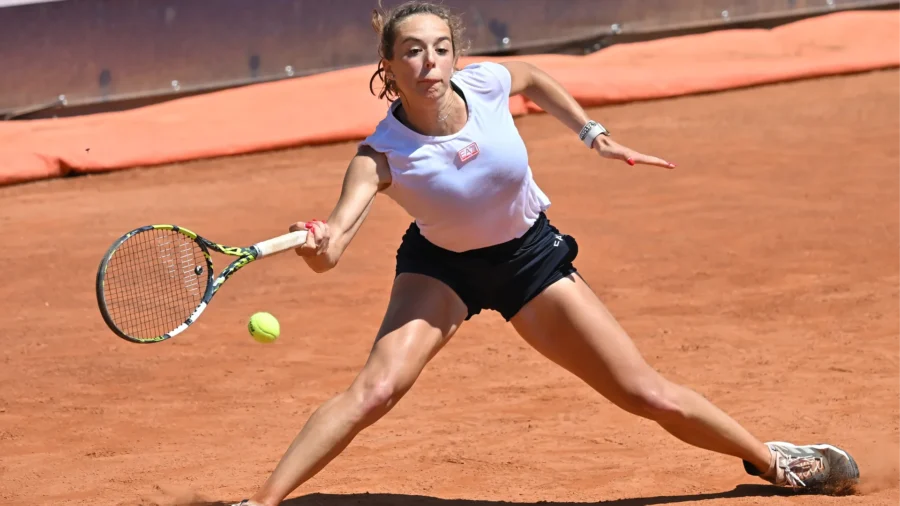 Roland Garros, Lucia Bronzetti inmediatamente fuera: cae con Alexandrova