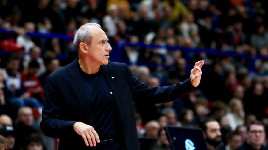 Ettore Messina absuelve a Zach LeDay y explica las claves de la eliminatoria