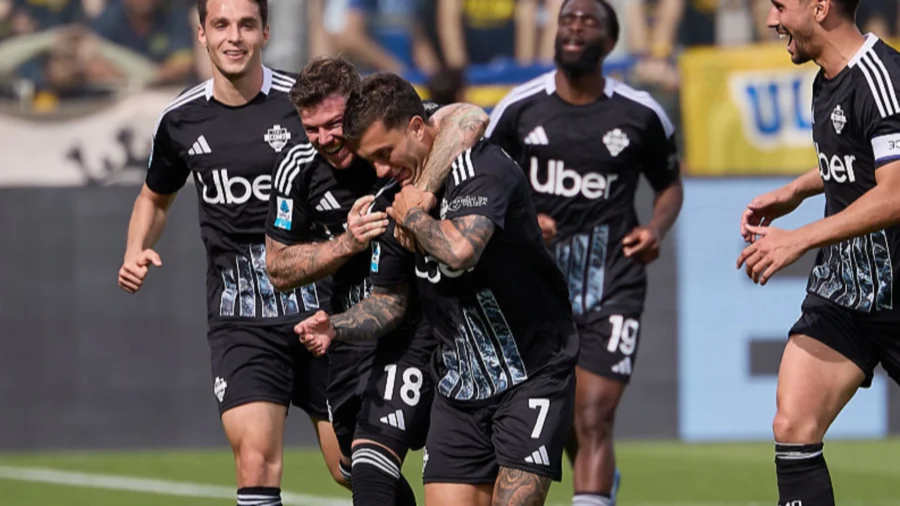 Como y Udinese hacen un favor a Venecia: Cagliari y Parma vencen por la mínima