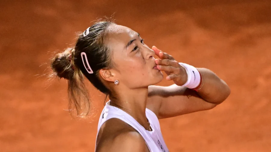 Internazionali d&apos;Italia women: Qinwen Zheng elimina a Aryna Sabalenka