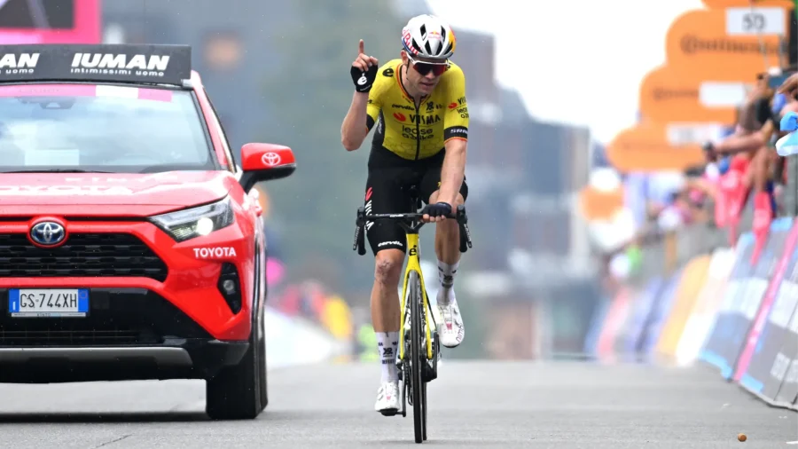 Simon Yates da la vuelta a la clasificación del Giro de Italia