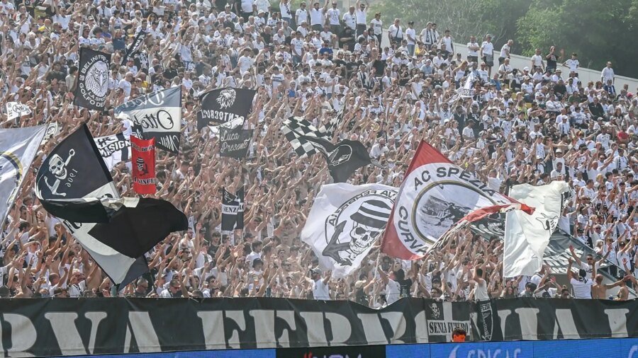 Spezia, bis con Catanzaro: final del playoff contra el Cremonese