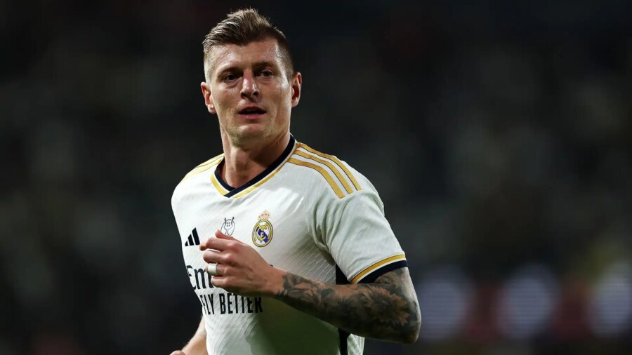 Kroos ensalza a Acerbi: "Mejor que una alarma antirrobo o un pastor alemán"