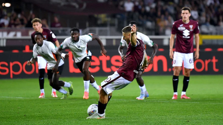 El Venezia se burla de un penalti y sólo empata con el Torino