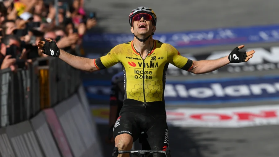 Giro 2025: Van Aert gana en Siena, Del Toro se viste de rosa. Día complicado para Roglic