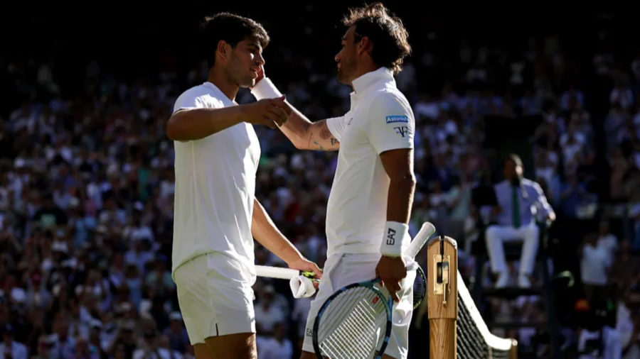 Fabio Fognini se acerca, Carlos Alcaraz se salva en el quinto set