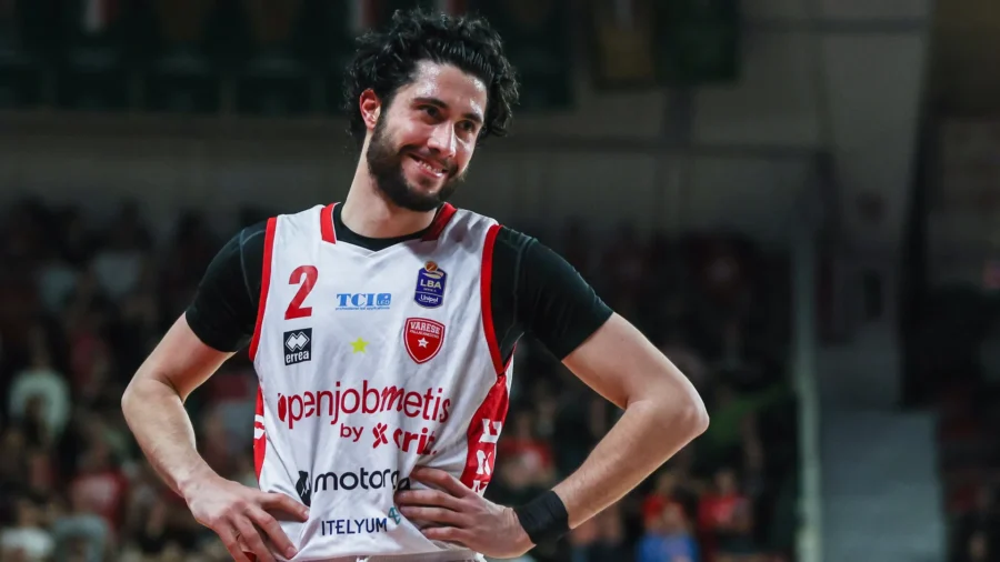 El Baloncesto Varese confirma a Davide Alviti