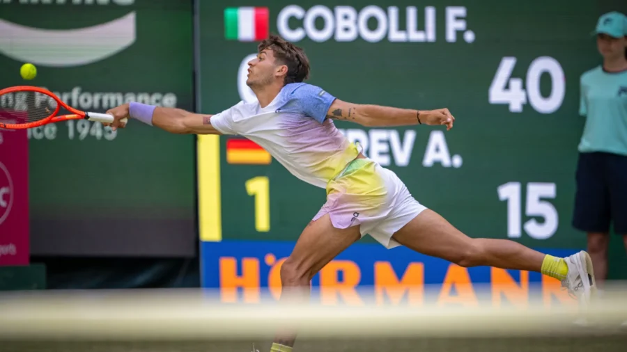 Flavio Cobolli sucumbe de nuevo ante Alexander Zverev en Halle