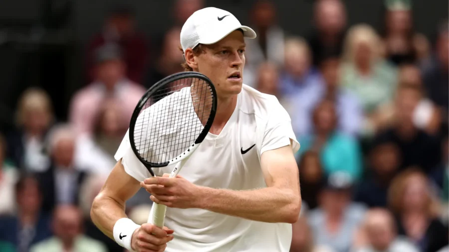 Jannik Sinner en Wimbledon contra Luca Nardi: la increíble bronca